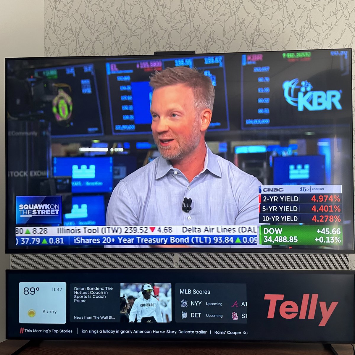 RichLightShed's tweet photo. Watching the best in the biz @Matt_W_King on @CNBC talking sports betting with @SaraEisen @carlquintanilla 

@Fanatics @FanaticsBook @PointsBetFBG https://t.co/jNJf7qwM69
