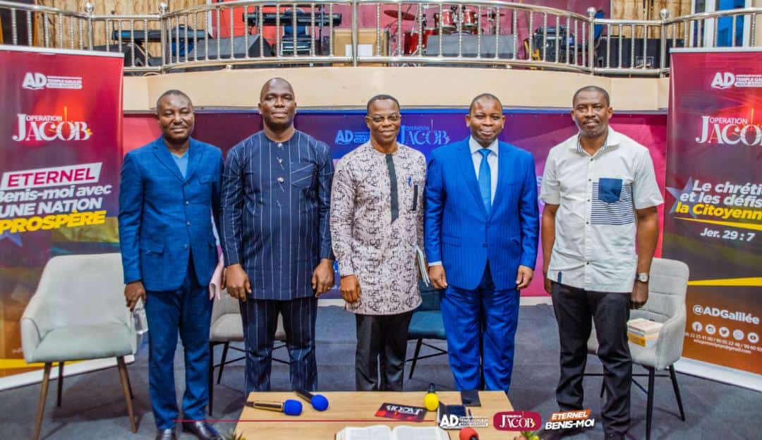 Je vous invite à visionner à travers ce lien la conférence sur le thème "défis de citoyenneté pour les chrétiens"  à laquelle le ministère chargé de formation civique a participé.
facebook.com/adgalilee/vide…