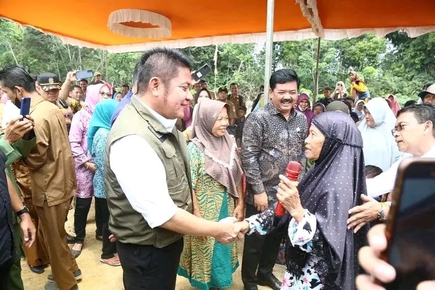Pukanews's tweet photo. Mimpi Masyarakat Desa Tabligh Tinggi dan Desa Jati Mulya Kabupaten Muratara Akhirnya dapat Tetwujud
https://t.co/IKXKtiI781 https://t.co/UPpz1MpWEd