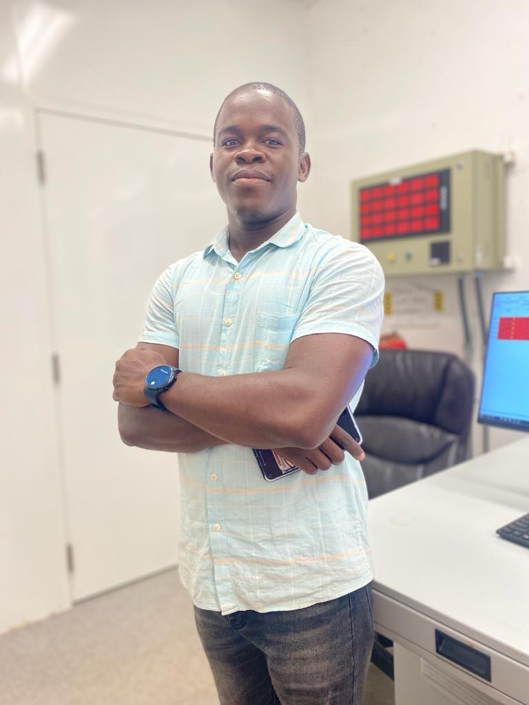 #Liberia is arguably heading to the edge of a total economic downturn. 

#The time for experimentation &amp; “ we just love him ” politics is over!!

#The country currently needs builders and charismatic  architects for its future.