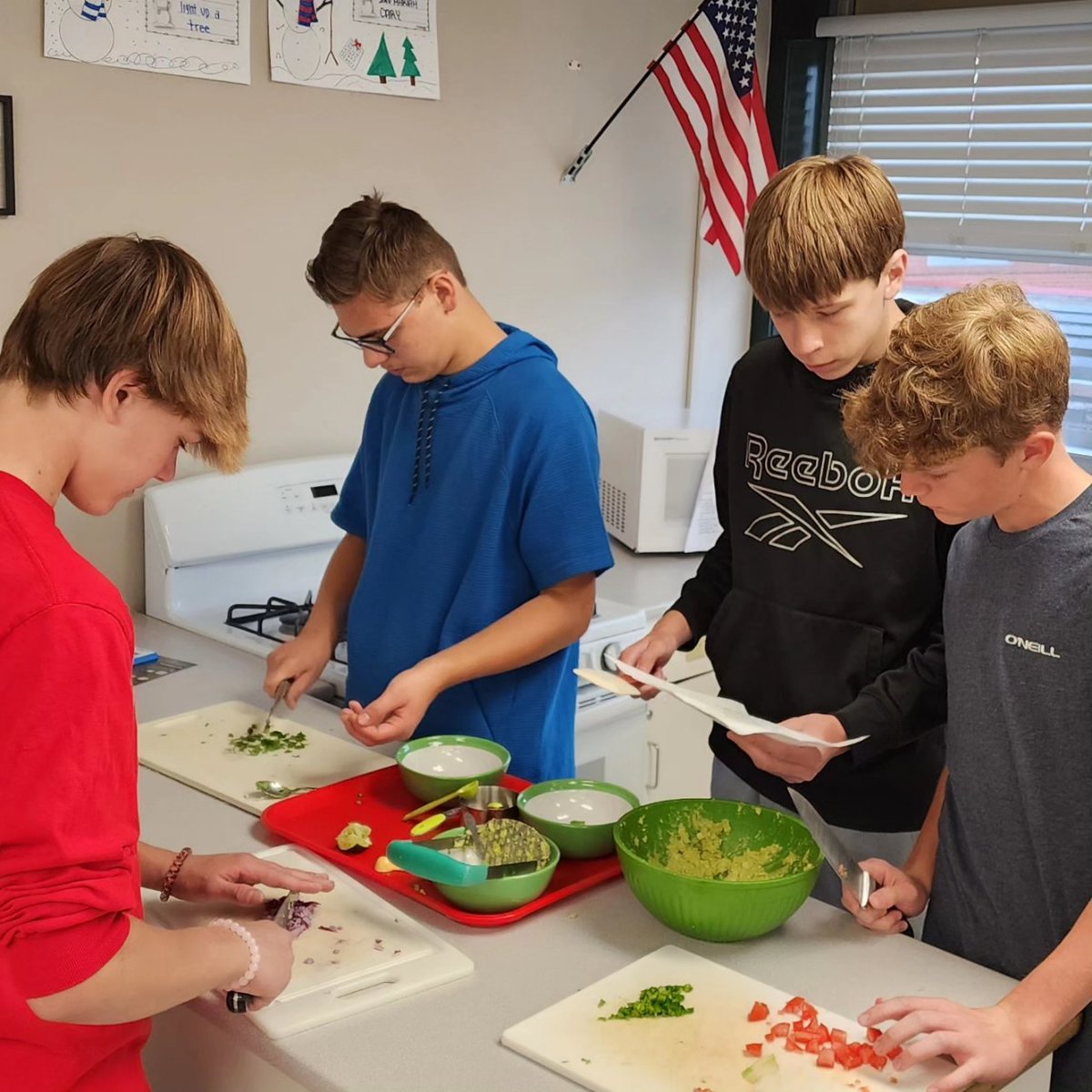 Melissa Priester tweet media