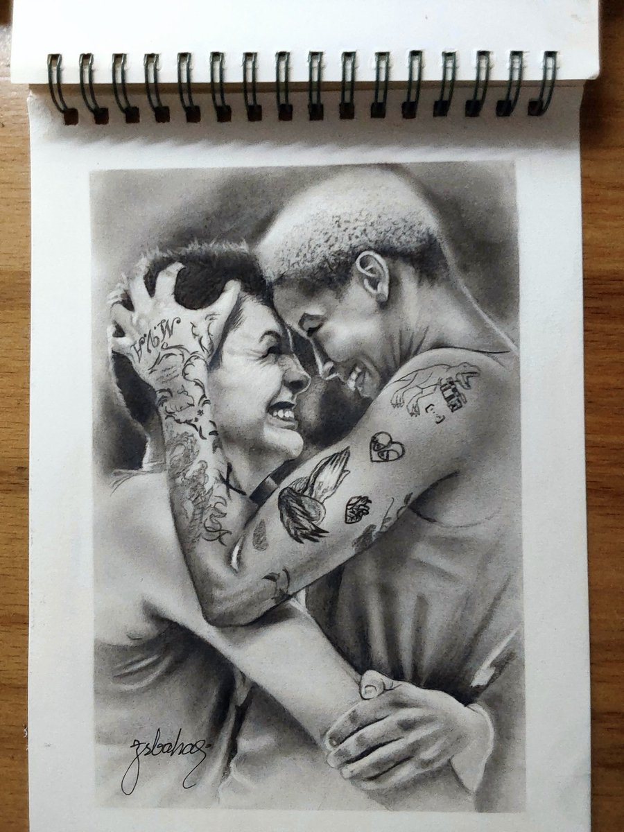 zeynepsbahar's tweet photo. Ebrar ve Melissa ✌🏻
A5 Sketchbook karakalem

#EbrarKarakurt #melissavargas #FileninSultanlari #karakalem #sketch #drawing #çizim https://t.co/TeV8BBua6k
