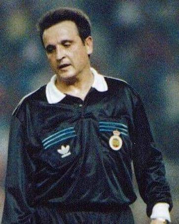 El mejor jugador en la historia del Barça... No acepto discusión.
Estais de acuerdo?