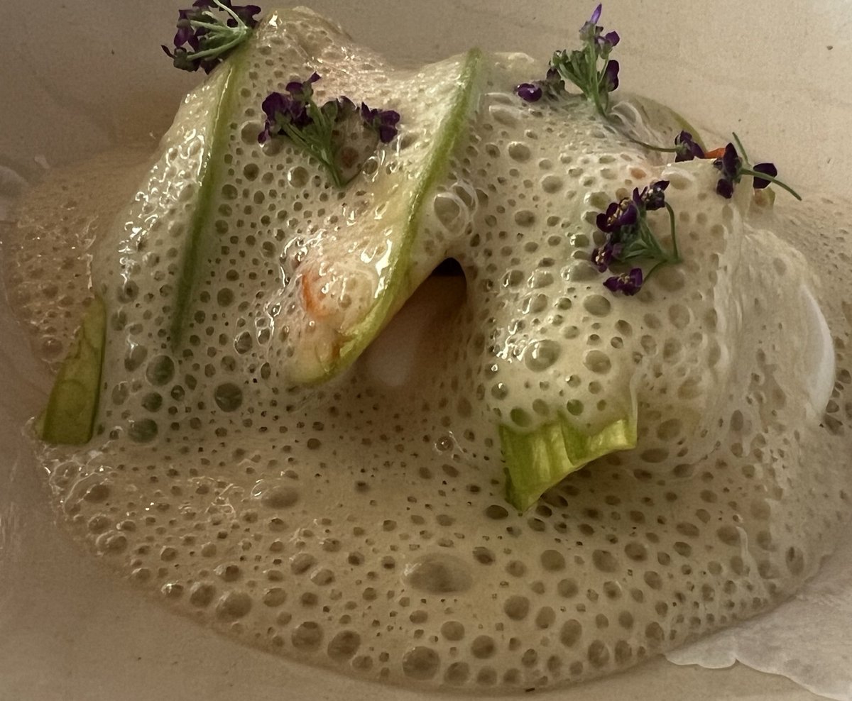 juliaplozano's tweet photo. Mi crítica de esta semana está dedicada al #restaurante  Bardal (Ronda) 
Uno de mis favoritos de España, donde disfruto y me reencuentro con la verdad de la cocina.  @benitogomezbece tiene un talento inmenso y se lo contagia a su equipo https://t.co/lo1Fh1y9he vía @GASTROactitud https://t.co/RBw8MEQfos
