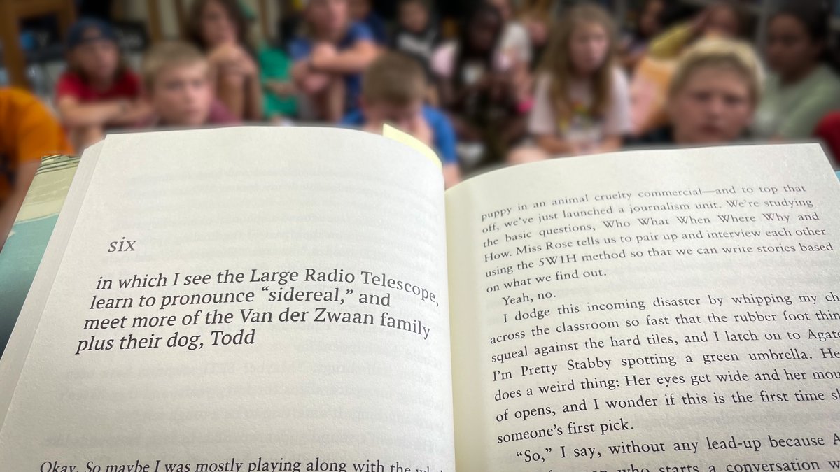 wigdahldesigns's tweet image. Reading Simon Sort of Says to the 5th graders. What a story, @erinbowbooks ! Today we were Especially Interested in the dog, Todd! 😳🦮🍺 btw incredible chapter titles love a good #inwhich