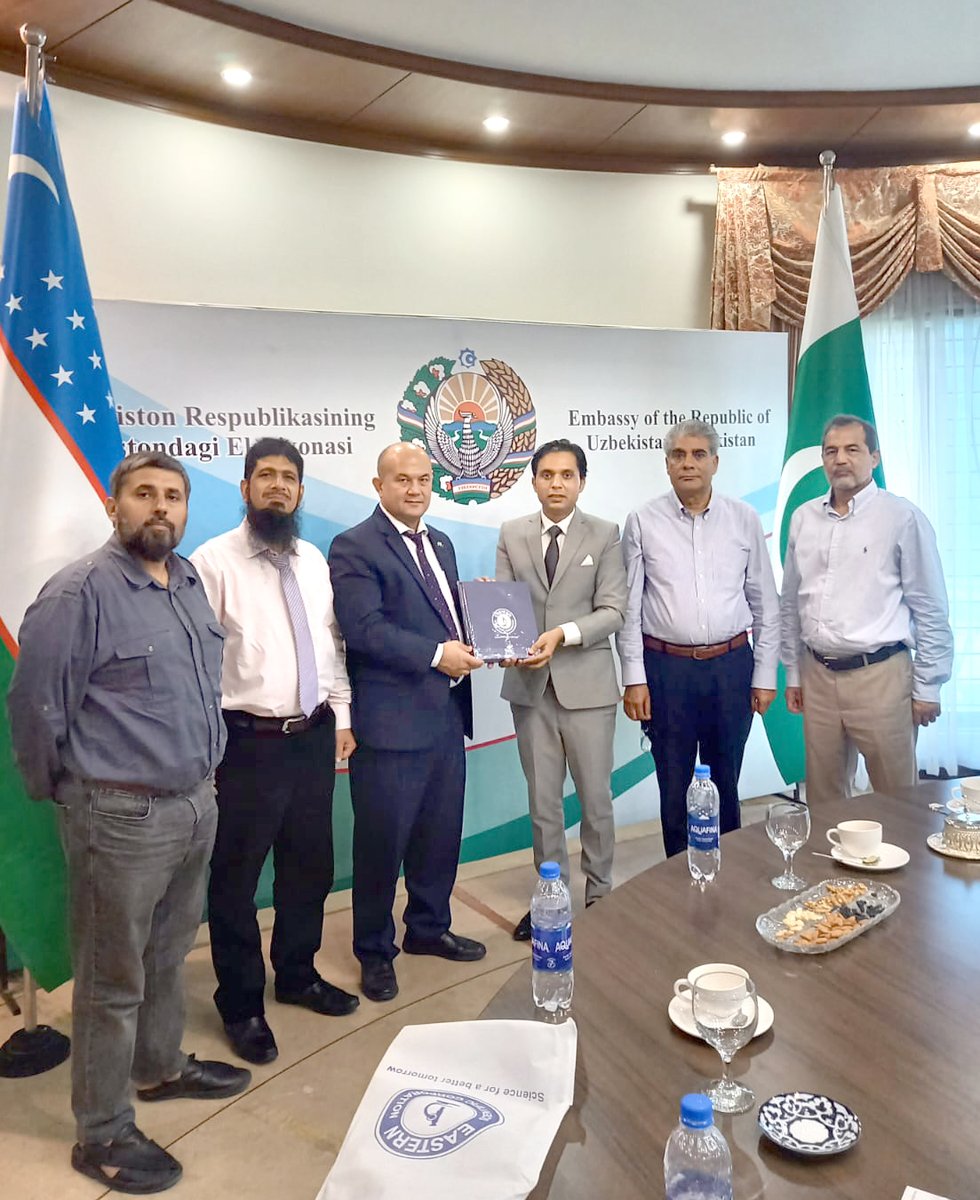 MMuhamadShahbaz's tweet image. Exciting business meeting with worthy ambassador of Uzbekistan in Islamabad! 📷📷📷
We had a fantastic meeting with His Excellency, the ambassador of Uzbekistan at the Embassy of Uzbekistan in Islamabad! 
#EmbassyVisit #Uzbekistan #Pakistan #TradeProspects #CulturalExchange