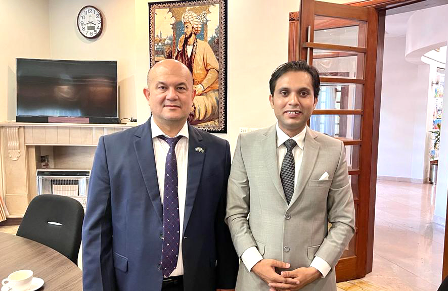 MMuhamadShahbaz's tweet image. Exciting business meeting with worthy ambassador of Uzbekistan in Islamabad! 📷📷📷
We had a fantastic meeting with His Excellency, the ambassador of Uzbekistan at the Embassy of Uzbekistan in Islamabad! 
#EmbassyVisit #Uzbekistan #Pakistan #TradeProspects #CulturalExchange