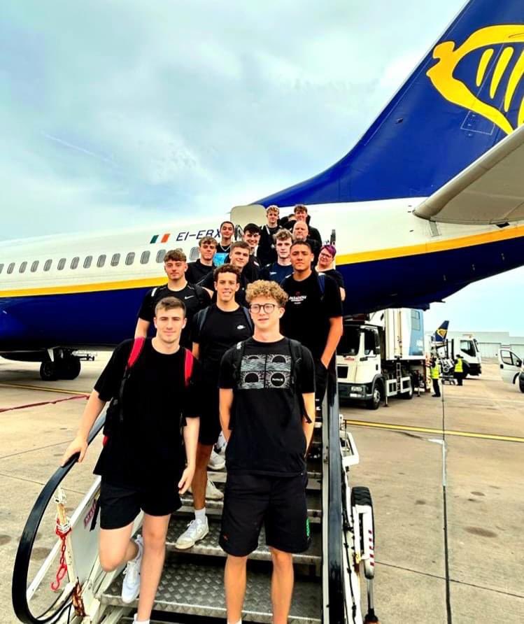 ENGWaterPolo's tweet photo. Good luck to Great Britain's U19s men's squad, who are heading to Spain to compete in the BIWPA Next Generation Water Polo Cup in Barcelona

The tournament will run from Fri 8th - Sun 10th Sept. Fixtures/Live scoring: https://t.co/nXz32jgVeJ https://t.co/bGyu3lgtrZ