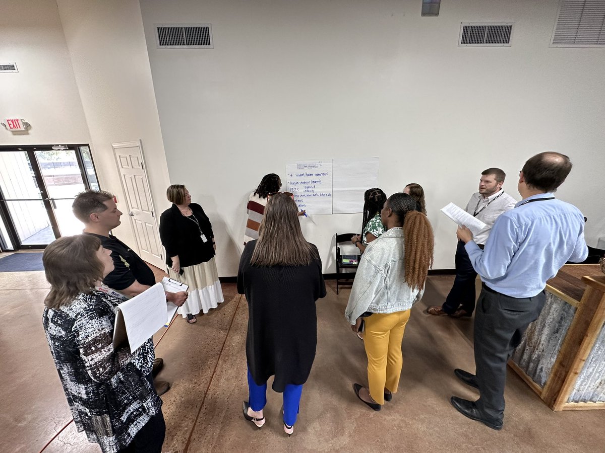 Roberson for Alvin ISD (@bkroberson2) on Twitter photo It was a great day of learning with our campus instructional leaders. This afternoon, we conducted a gallery walk reviewing <a href="/LamarCISD/">Lamar CISD</a> Classroom Expectations and look-fors. We can't wait to get back to campus and apply our learning. #WEbelieve <a href="/waynemorren/">Wayne Morren</a> It was a great day of learning with our campus instructional leaders. This afternoon, we conducted a gallery walk reviewing <a href="/LamarCISD/">Lamar CISD</a> Classroom Expectations and look-fors. We can't wait to get back to campus and apply our learning. #WEbelieve <a href="/waynemorren/">Wayne Morren</a>