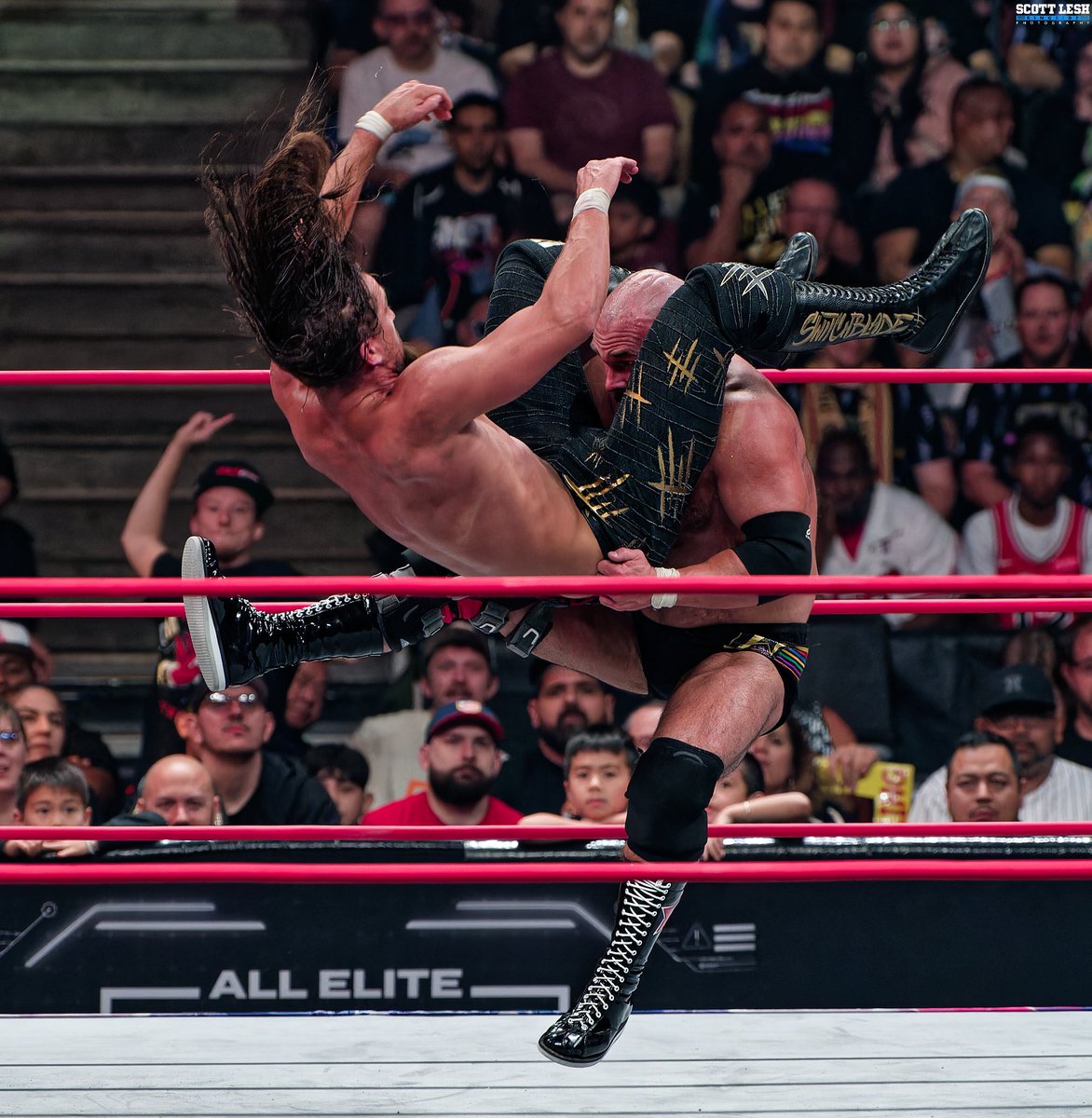 FistsMadeFire's tweet photo. @LastBladeLeft @EraHasntEnded @SeeHisRequiem @HesASwitchblade @THEBLADERVNNER @BladeRunnerNZ @TragicDestinies Win or loss. Ya’ got the message loud and clear. As for the young bucks? You’ll get what you gave. https://t.co/m1uehsdgT6