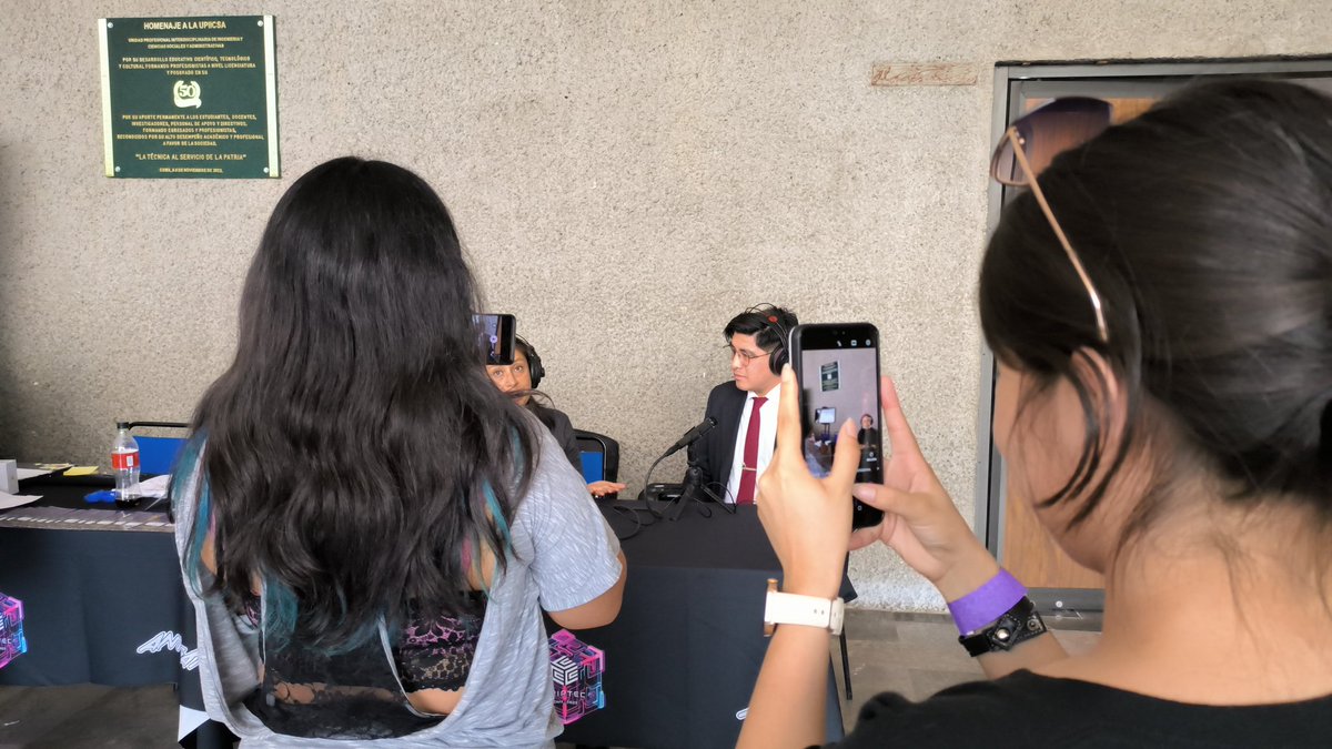 CriptoMexico_'s tweet photo. Cubriendo #Criptec. Entrevistando a los proyectos nuevos en el ecosistema. #UPIICSA #CDMX #BLOCKCHAIN #Web3 @antisat_eth @criptecmx https://t.co/YEzN8bFPF5