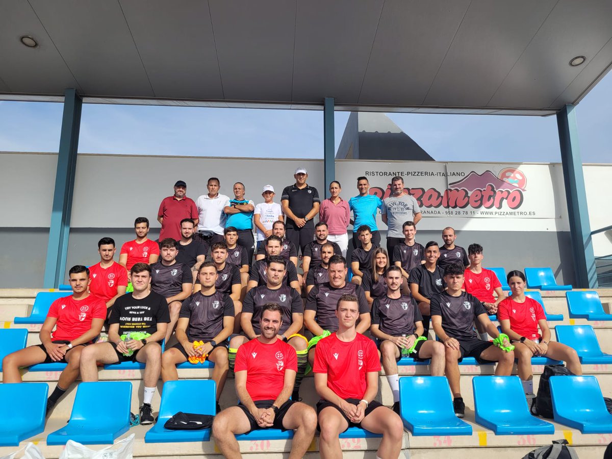 RFAFGranada's tweet photo. Exámenes teóricos y pruebas físicas realizadas en la jornada de ayer y hoy  a los árbitros y árbitras por el Comité Técnico de Árbitros de la delegación en Granada de la RFAF bajo la supervisión de su Delegado en  Granada D. Juan Manuel López Amaya. https://t.co/NUnJOnFdVj