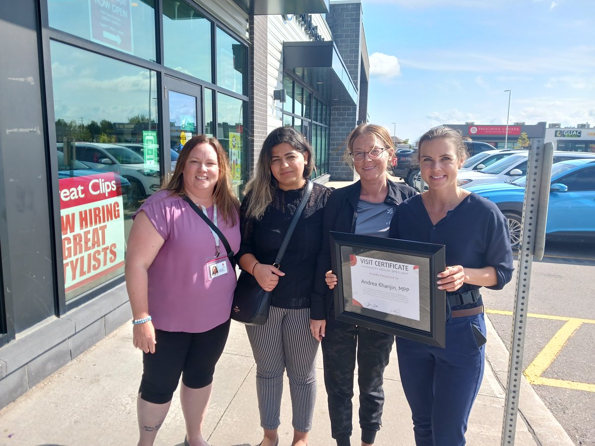 Andrea_Khanjin's tweet photo. I joined @SEHealth_SEHC to honour the work of a national 115-year old not-for-profit social enterprise!  It's focused on older adult care, with almost 7,000 dedicated #SEHealth workers in Ontario. 
25,000 daily home care visits are completed nationwide by @SEHealth_SEHC staff. https://t.co/NscixIZctZ