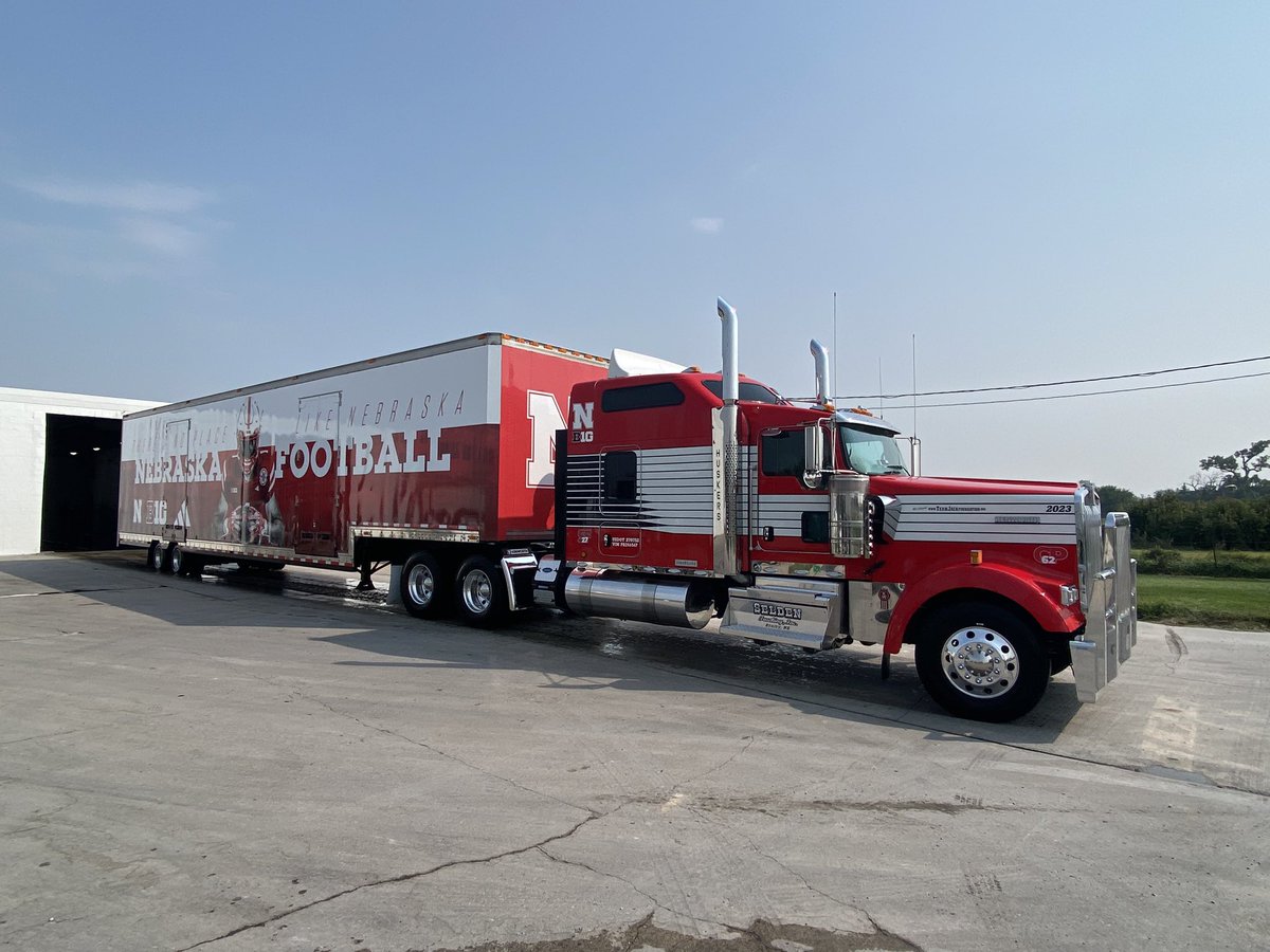 Truck is washed up and we are headed out of Grand Island on our way to Boulder! <a href="/Selden_Trucking/">Monte Selden</a>