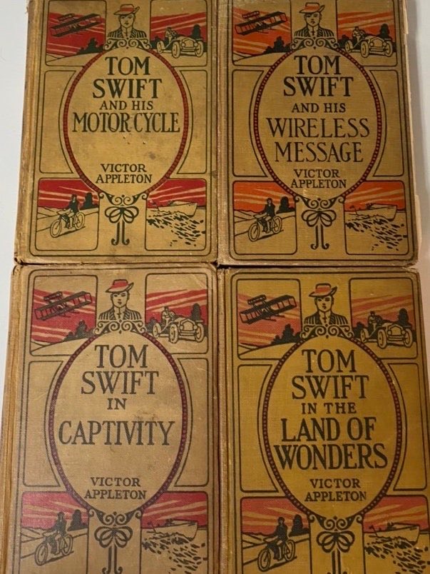 TannerLacyB's tweet image. #vintagebooks #Bookdecor #lacyvintagebooks