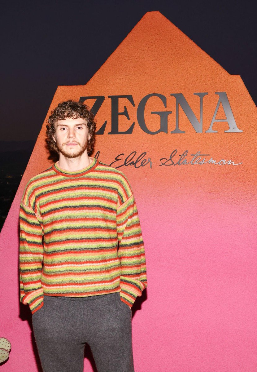 MidiaEPBR's tweet photo. +8 UHQS do Evan Peters durante o evento da ZEGNA - The Elder Statesman, acesse em nossa galeria!

🔗: https://t.co/MYSw5JSQqV https://t.co/Bs1I8v0LeJ