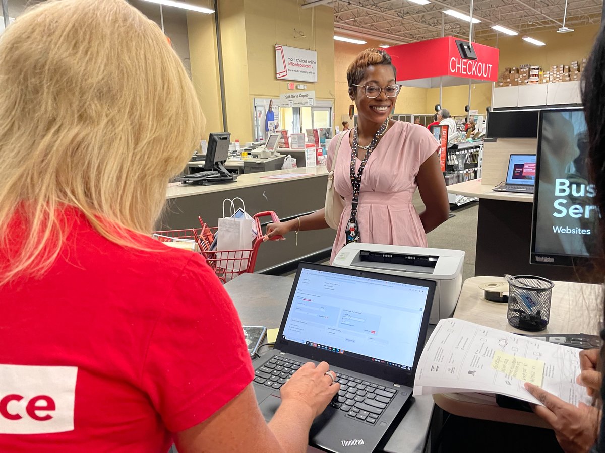EducationFdnPBC's tweet photo. Big shoutout to our amazing partners at @officedepot &amp; @DomtarPaper! Thanks to their generous donation of $20,000, the teachers at @BocaRatonElem were treated to a much-needed shopping spree for their classrooms. 
#ThankfulThursday #SupportingTeachers #HelpingSchool  #EFPBC https://t.co/ieQZM42SF0