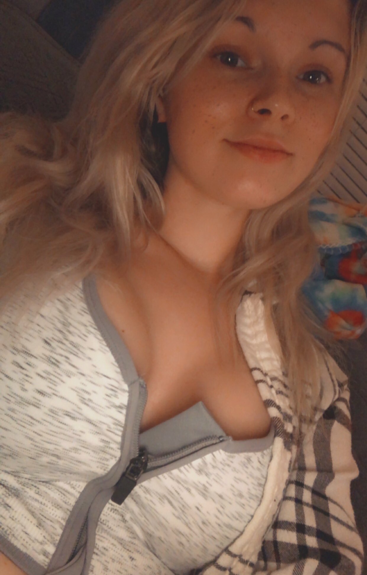 Reveal on onlyfans coming soon, maybe?🧐 https://t.co/6Fs7D1m4rb