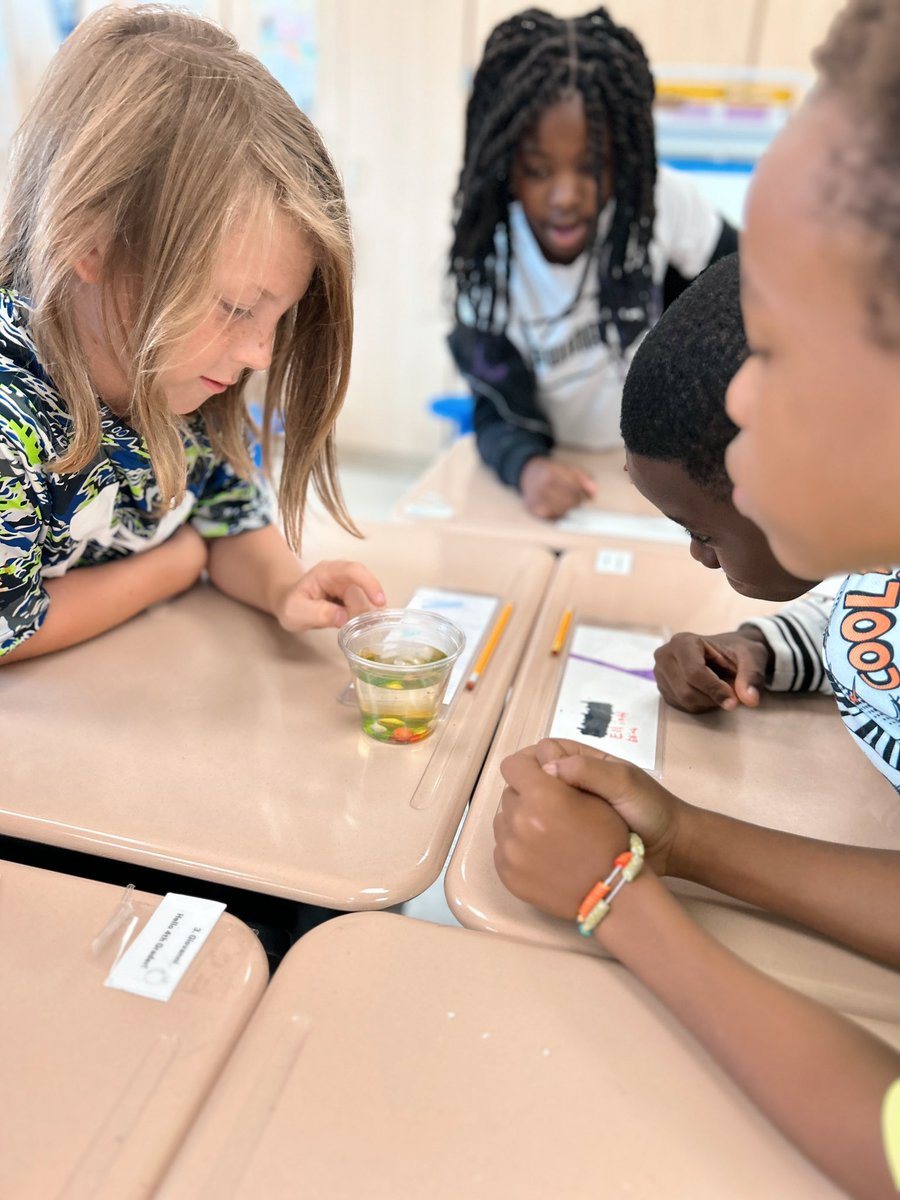 Miss Katie Thompson tweet media