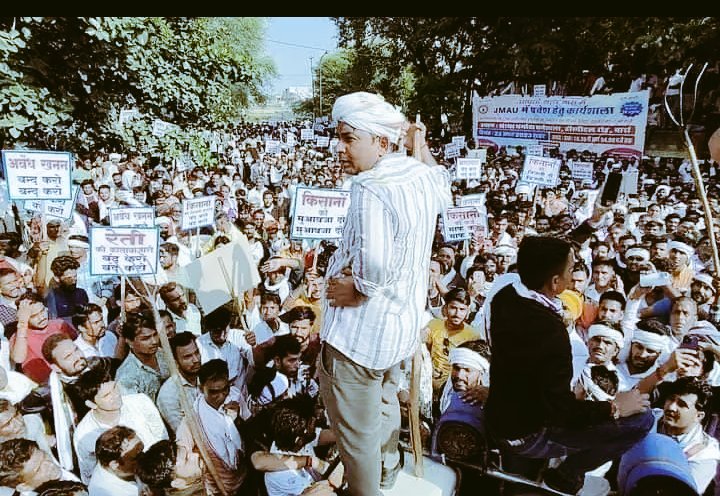 #नरेश मीना को रिहा करो,युवाओं की धड़कन को रोकोगे तो कुचले जाओगे,आजाद है आजाद रहने दो,सही का साथ देने वाले युवा को रिहा करो ।
#नरेश_मीणा_को_रिहा_करो
@NareshMeenaINC
<a href="/DrKirodilalBJP/">Dr. Kirodi Lal Meena</a> 
<a href="/AapkaMurarilal/">Murari Lal Meena</a> 
<a href="/IndiraMeena_/">Indira Meena</a> 
<a href="/_lokeshsharma/">Lokesh Sharma</a> 
<a href="/BaBarS0007/">bAbA rS 🚜</a> 
<a href="/Radhemahwa/">Radhe Meena</a>
<a href="/AnilMee71073648/">Anil Meena (G. TEACHER)</a>
