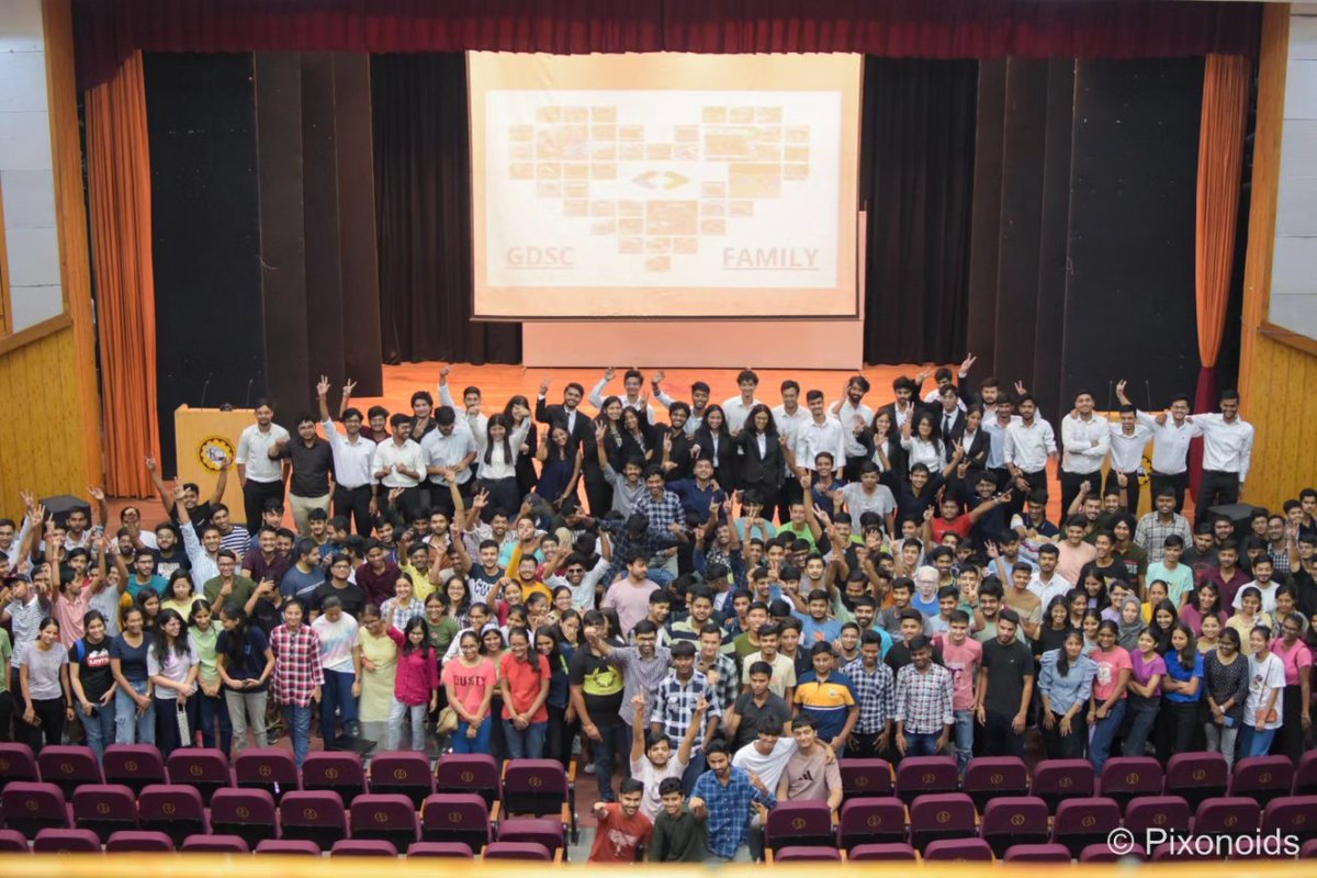 GDSC_NITH's tweet photo. Successfully conducted and wrapped up the "Info Session: Unravel" on September 3, 2023 with our wonderful team. 💯 Marked with unmatched enthusiasm and an incredibly lively audience, this was an event of dreams! ❤️✨

Stay tuned for more updates! 🔔

#gdscnith #gdscinfosession https://t.co/osK5AE4y9g