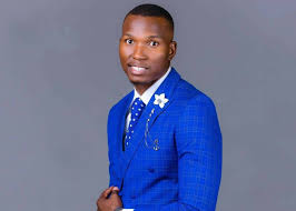 Who is your favourite?

Tocky Vibes         Vs.              Freeman    
        🔁                                               ❤️