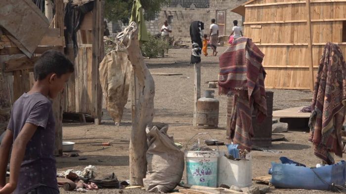 صادق شلي <a href="/shlysadg/">صادق شلي</a> تنفيذا لتوجيهات العميد الركن #طارق_صالح أغاثت خلية الأعمال الإنسانية في المقاومة الوطنية اليوم، المنكوبين جراء الأمطار الغزيرة في منطقة السقيا مديرية المضاربة بمحافظة لحج جنوبي البلاد،