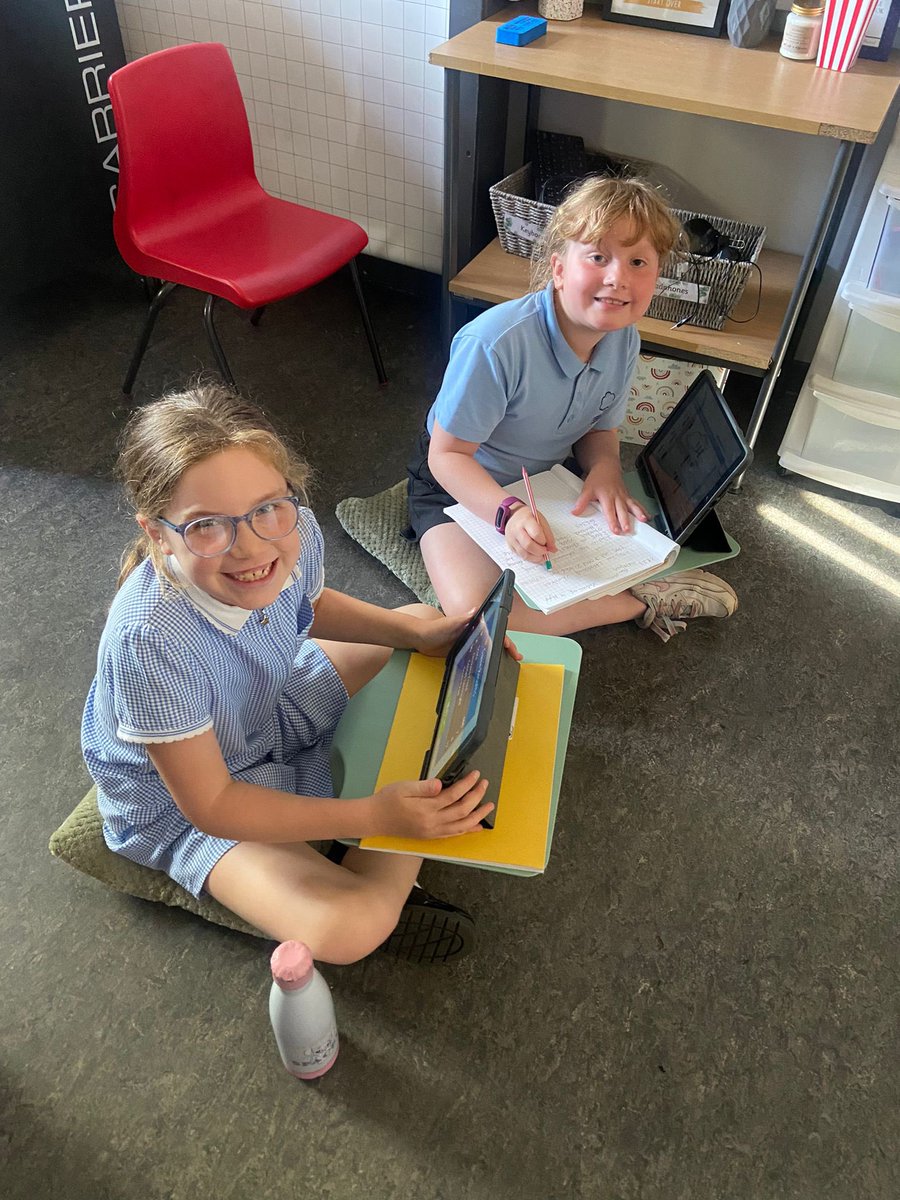 LangsidePri's tweet photo. P5 are loving the new Ztools which were introduced in most classes today as part of our ‘Evolving Classrooms’ project! #creative #metaskills #learnYOURway #schoolimprovement https://t.co/Me6ryflo0F