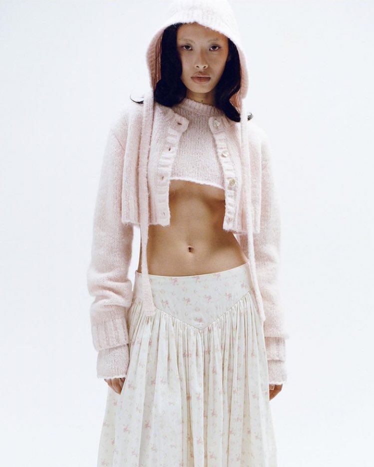 VENUSCHIVE's tweet photo. sandy liang 2024 resort https://t.co/D7xkYfNKFy