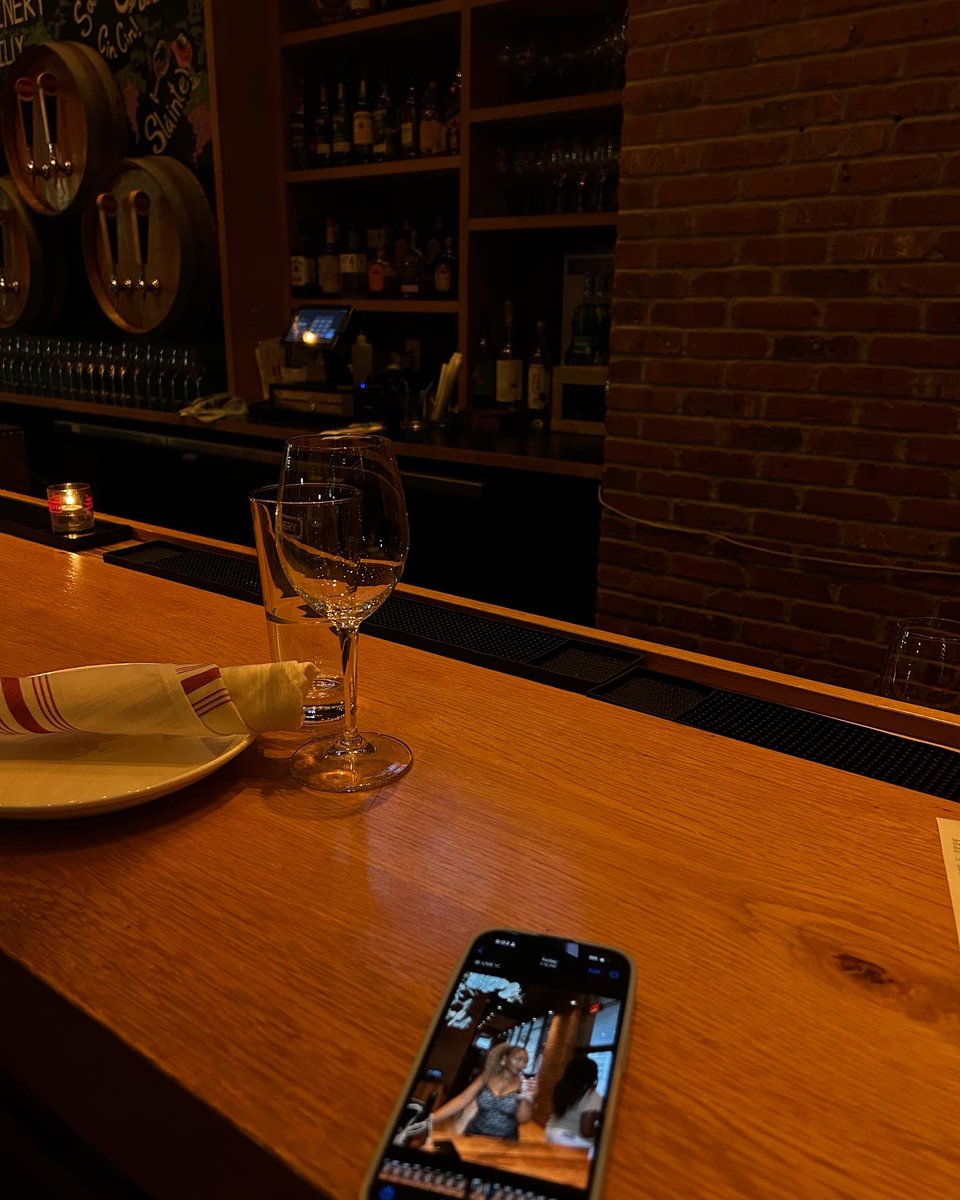 StyleofCat's tweet photo. Wine tasting in Philly > https://t.co/opfogssooa
