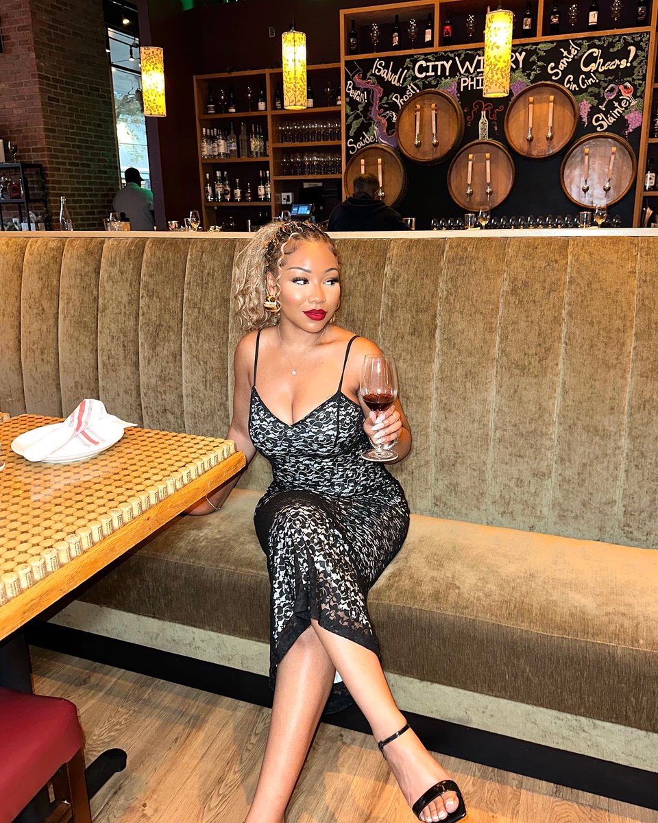 StyleofCat's tweet photo. Wine tasting in Philly > https://t.co/opfogssooa