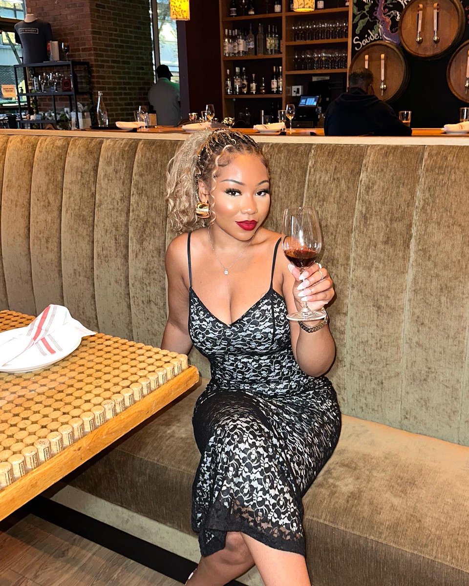 StyleofCat's tweet photo. Wine tasting in Philly > https://t.co/opfogssooa