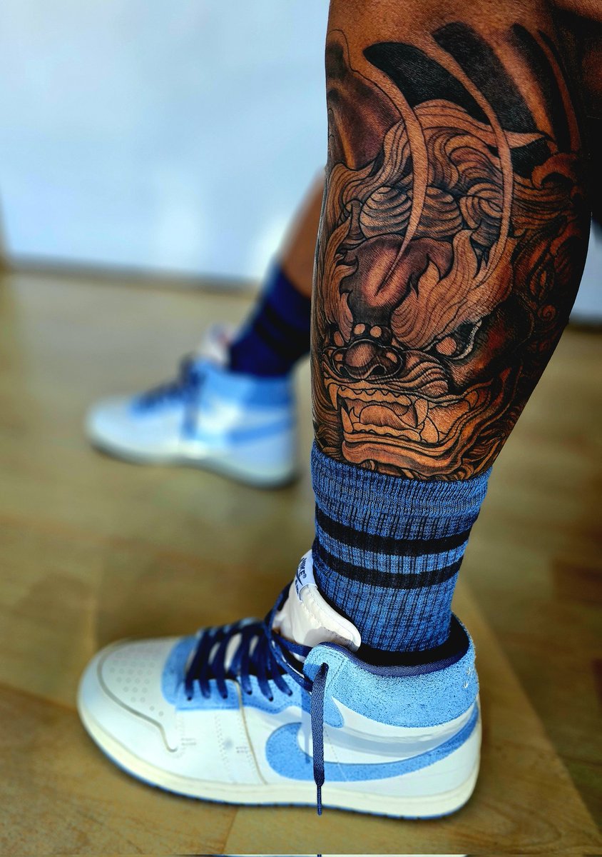 McKnight_Rich's tweet photo. Happy #TBT fam! For my technical #weekofcollabs submission Jordan AirShip 'Every Game' because one can never get enough of the UNC colorway. @n8frost @wilcocarla @TYNASTY89 @ConnorGrossman3 @iceberg562 @ThePmj #atmoscollectorsclub    #snkrsliveisheatingup #KOTD #FreeRee #inked https://t.co/5nRnx7IdIR