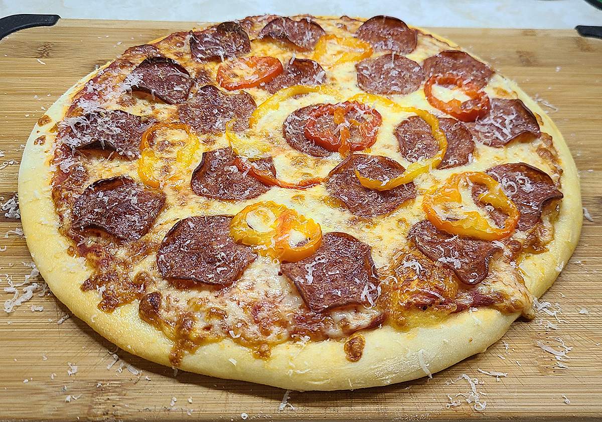 bastardrub's tweet photo. 🍕Pie of the day - Toaster Oven Pizza - RTFO!!!🤘
Pepperoni, Hot Banana Peppers, Monterey Jack w Jalapeño, Grana Padano & Mozz
#homemadepizza #cgbs #pizzatopia #stonercooking #drunkcooking
#pizza #toasterovenpizza https://t.co/JYhXlfvdKQ