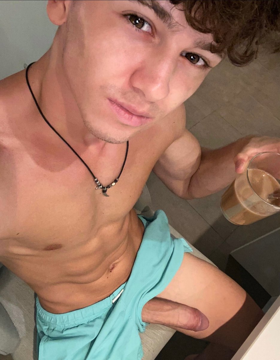 alaan726372's tweet photo. Find my 🌶 link in the comments and sub for a special surprise ⬇️😏 #fitnesss https://t.co/srWzzBsRIy