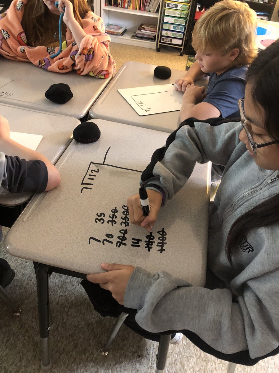 So much exploring and so many division strategies in Ms. Roberson’s class!! What a gift she is to the Creek!! #creeklife <a href="/SCECardinals/">SCECardinals</a>