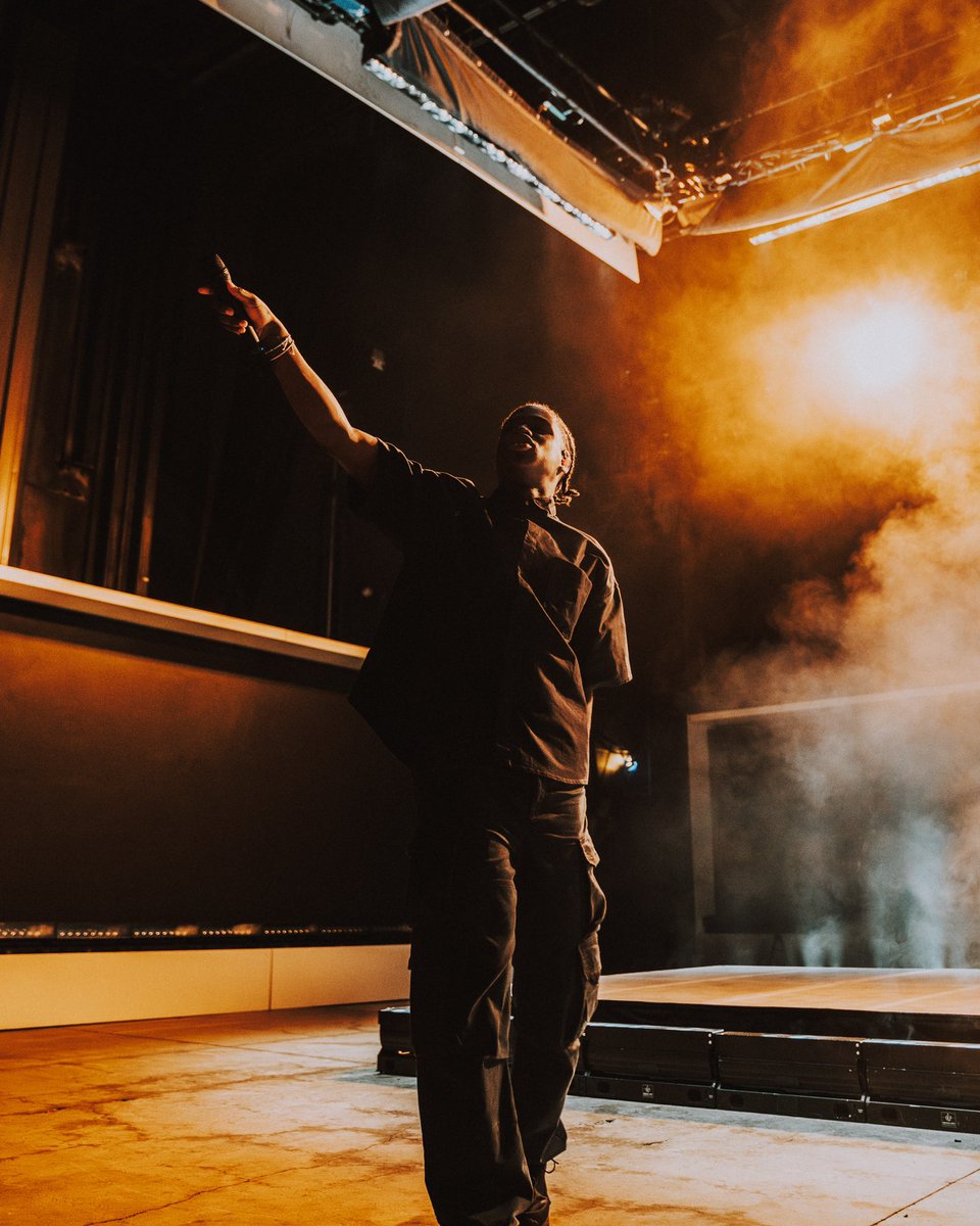 Capturesbyseth tweet media