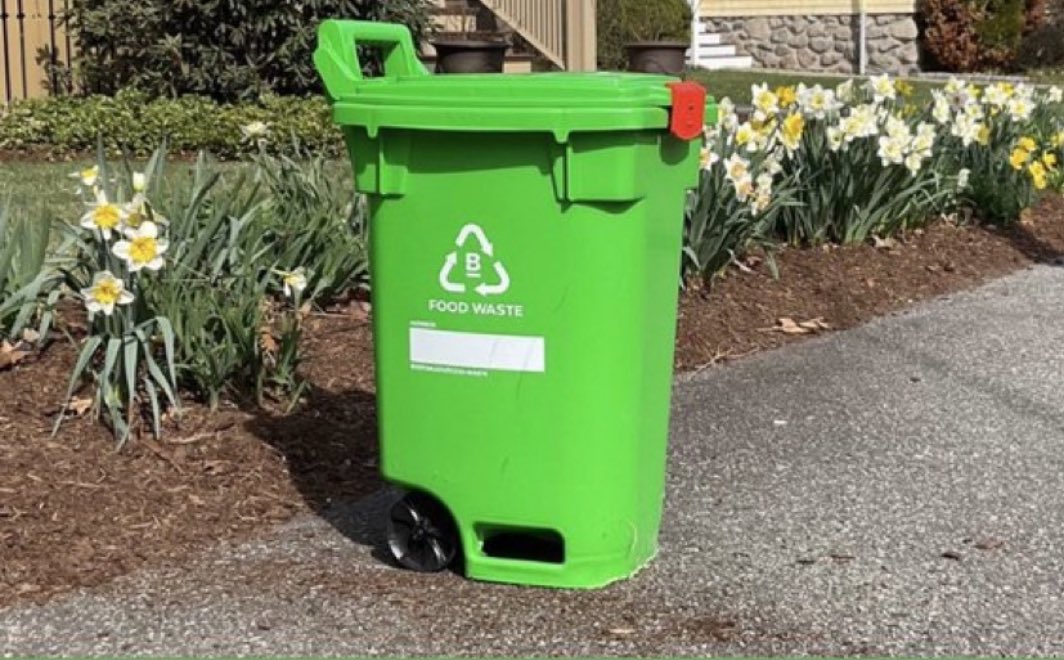 Boston Public Works (@bostonpwd) on Twitter photo Did you know the <a href="/CityOfBoston/">City of Boston</a> Curbside Food Waste Collection Program now has the capacity to serve up to 30,000 households? As we celebrate #ZeroWasteWeek, there’s no better time to sign-up for the service. For more info & to enroll: Boston.gov/food-waste Did you know the <a href="/CityOfBoston/">City of Boston</a> Curbside Food Waste Collection Program now has the capacity to serve up to 30,000 households? As we celebrate #ZeroWasteWeek, there’s no better time to sign-up for the service. For more info & to enroll: Boston.gov/food-waste