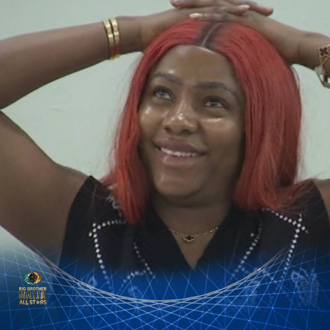 Breaking: Mercy Eke receives a strike for breaking the house rule on microphone use and for whispering.
Visit: tinyurl.com/4umbmucd for more #BBNaija gist.
#BBNaijaAllStars