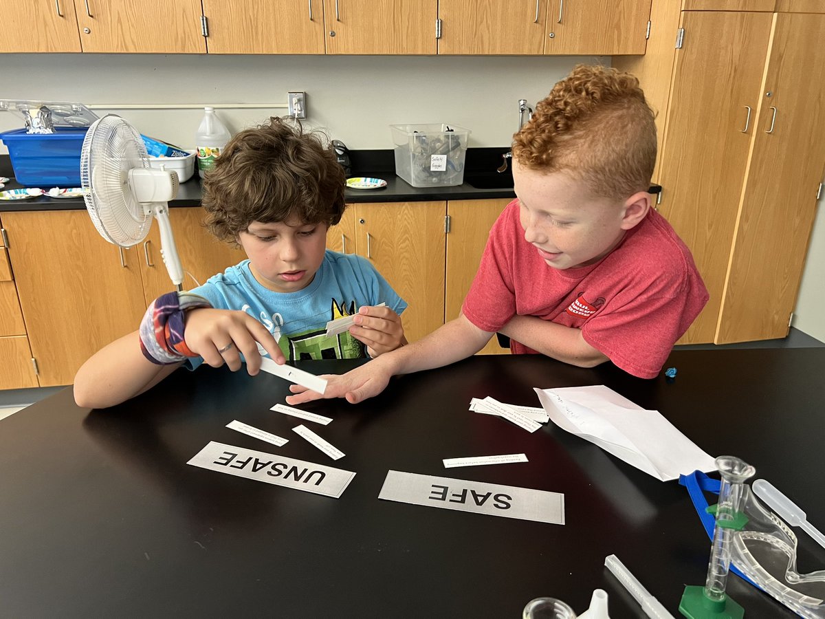 STEM’s in session <a href="/Ss_1st_Always/">Mrs. Varney's Class</a> at Crystal Lake School!