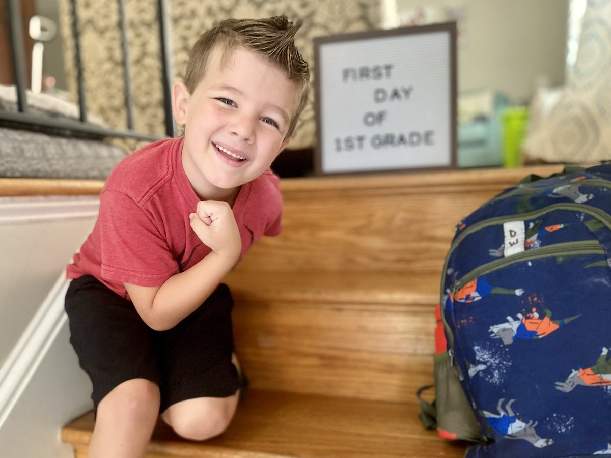 jonsleddwhite's tweet photo. My son took on his first day of 1st grade like a CHAMP!  My oldest started her senior year. #prouddad https://t.co/B5dsjCpcoT