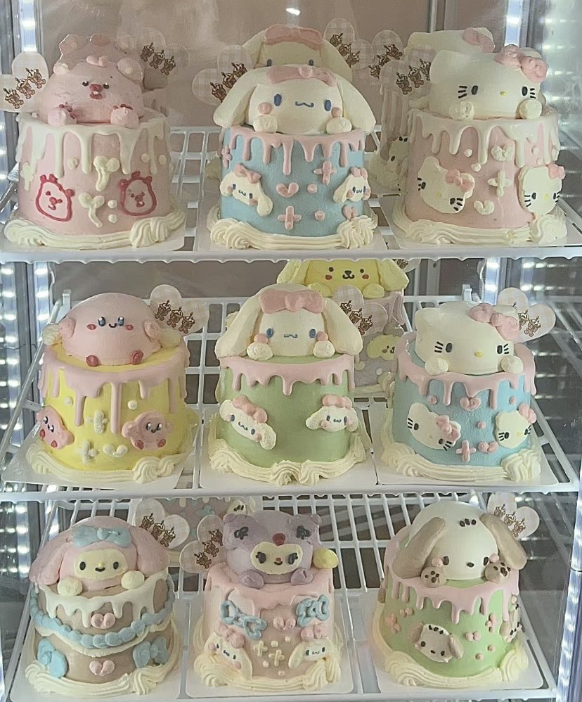 heartipink's tweet photo. these sanrio cakes are so cute https://t.co/fcbPvGYQIv