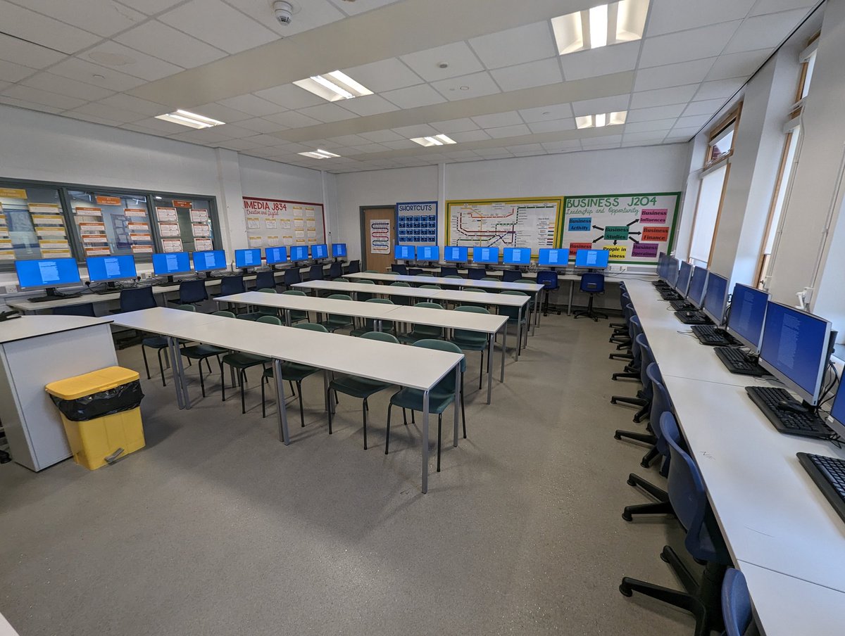 ComputingMr's tweet image. Thanks to @ITTeamDRET for ensuring new machines in E4!
A much better device for students to use in IT lessons and plenty of work has already been completed!
#dret #edutwitter
