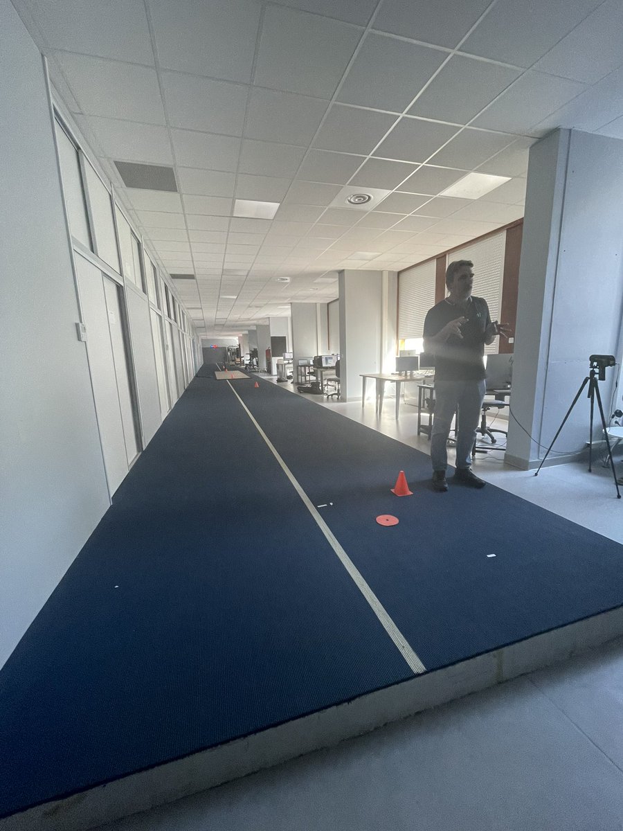 Carnot_ESP's tweet image. 👟Journée #TeamCom #Carnot avec la visite des plateformes @iCarnot_STAR : #CRVM, #Technosport et #HIPE. Très instructif et intéressant ! Merci à tous pour l’accueil