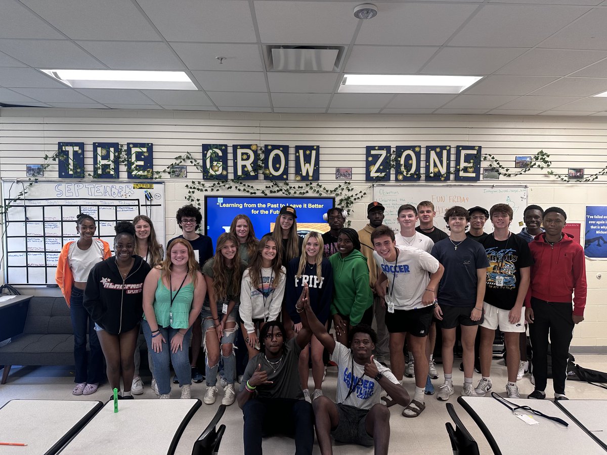 DrMrCoachE's tweet photo. Captain Class Year 7!
Theme: Learning From the Past to Make it Better for the Future
We have a great group of 41 whoโve courageously accepted the call to learn and lead others this year!
Thanks to Jordan and Josh Burrell for our 1st alumni cameo messages!
#CaptainClass https://t.co/mp6koqKXqX