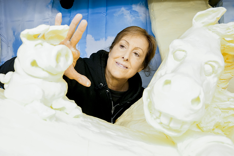 DairyWest's tweet image. You can’t have a state fair without a Butter Cow sculpture. We’re proud to be partnering with the Utah State Fair once again for this annual celebration where dreams truly do come true. Visit the Butter Cow now through Sept 17!
#UtahStateFair #ButterCow #WeKnowDairy