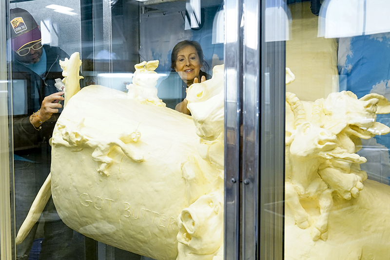 DairyWest's tweet image. You can’t have a state fair without a Butter Cow sculpture. We’re proud to be partnering with the Utah State Fair once again for this annual celebration where dreams truly do come true. Visit the Butter Cow now through Sept 17!
#UtahStateFair #ButterCow #WeKnowDairy
