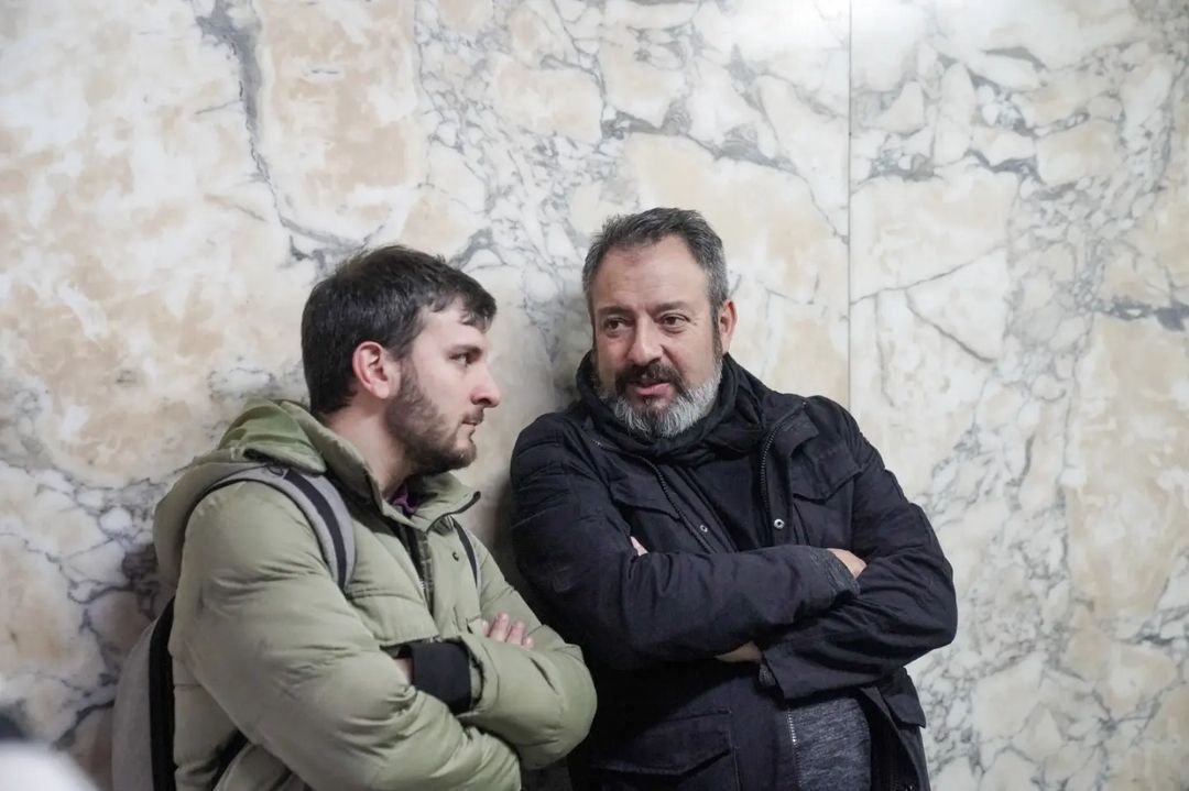 AntolinMagallan's tweet photo. Hoy estuvimos en el inicio del juicio oral contra Alejandro Sidero por el ataque ocurrido en 2016 durante un evento de @NuevoEncuentro_ en el barrio de Villa Crespo. 

Ese 5 de marzo se dispararon tres balas desde un edificio, que hirieron a dos cras. 

(Sigue hilo 👇) https://t.co/2mD6K6ywJR