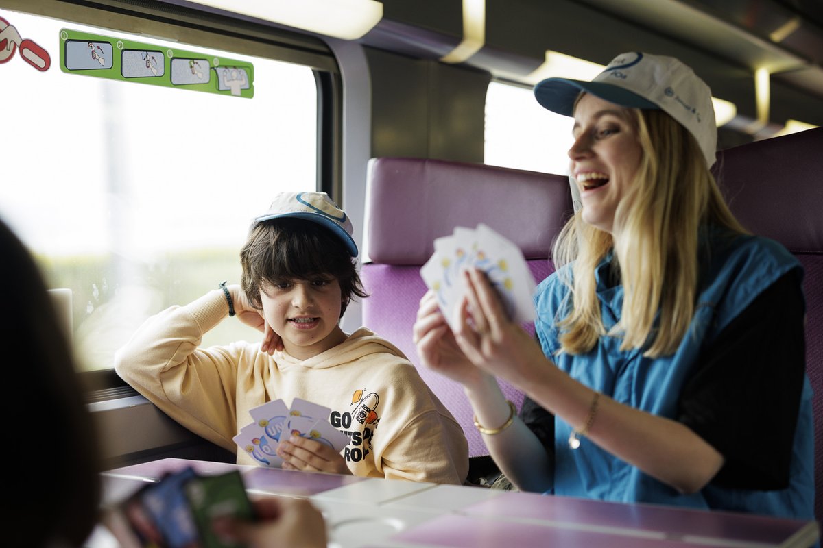 En cette semaine de rentrée scolaire, une pensée pour nos 110 000 jeunes écoliers qui ont voyagé (comme des grands😇) dans nos trains #junioretcie cet été ! Merci aux familles pour leur confiance renouvelée. La mobilité pour tous, au cœur des services <a href="/TGVINOUI/">TGV INOUI</a>. <a href="/franckbenoit91/">Franck Benoit</a>