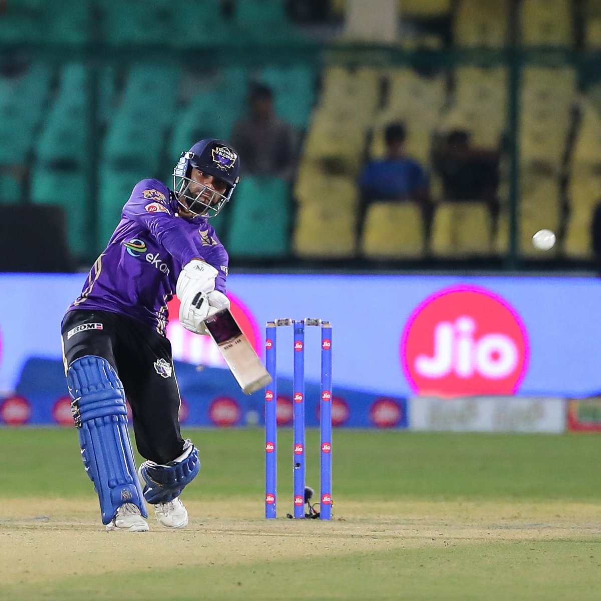 t20uttarpradesh's tweet photo. 𝐒𝐡𝐚𝐚𝐧𝐝𝐚𝐚𝐫 𝐒𝐡𝐚𝐮𝐫𝐲𝐚 🔥
#LFvGL #JioUPT20 #UPCA #AbMachegaBawaal https://t.co/efYmCoSgyd